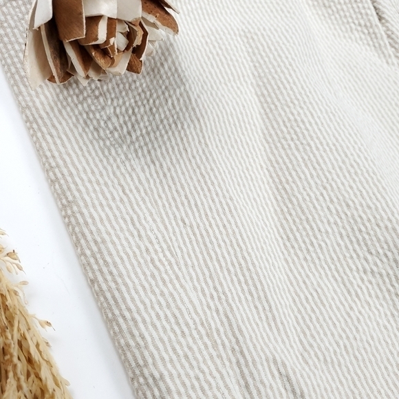 New L. L. Bean Cream White Gingham Stripe Capri 6 - Picture 4 of 9